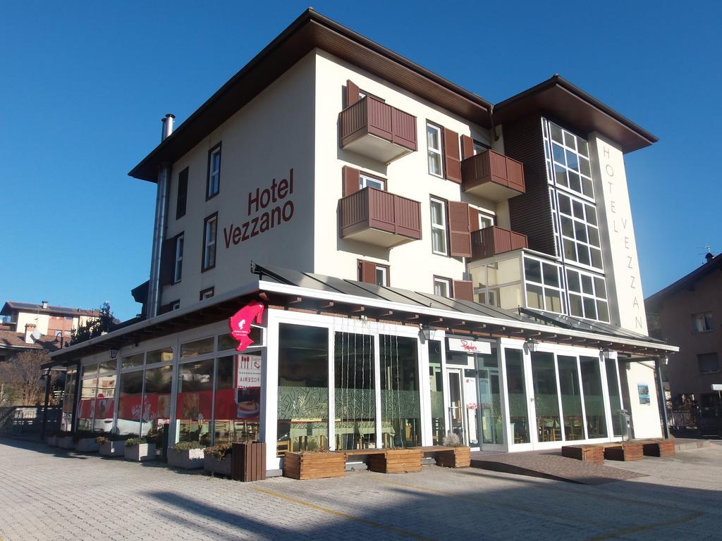 Hotel Vezzano Exterior foto